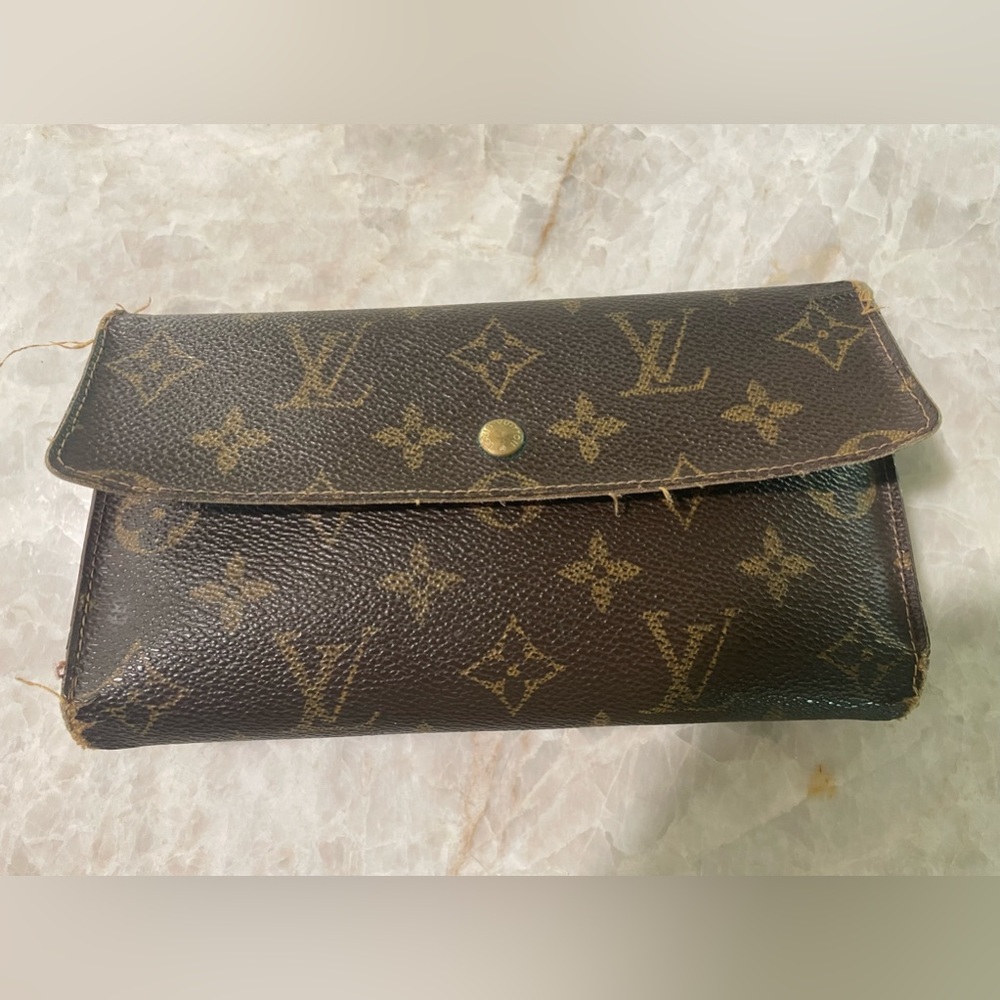 Authentic Louis Vuitton wallet.